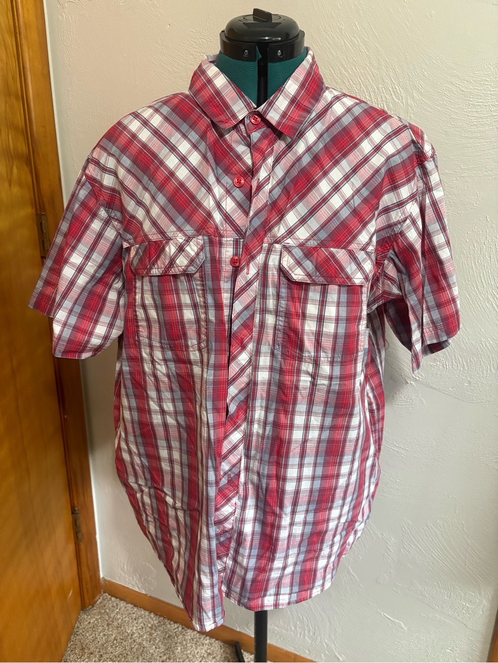Columbia Red and White Plaid Short-Sleeve Button-Down Shirt